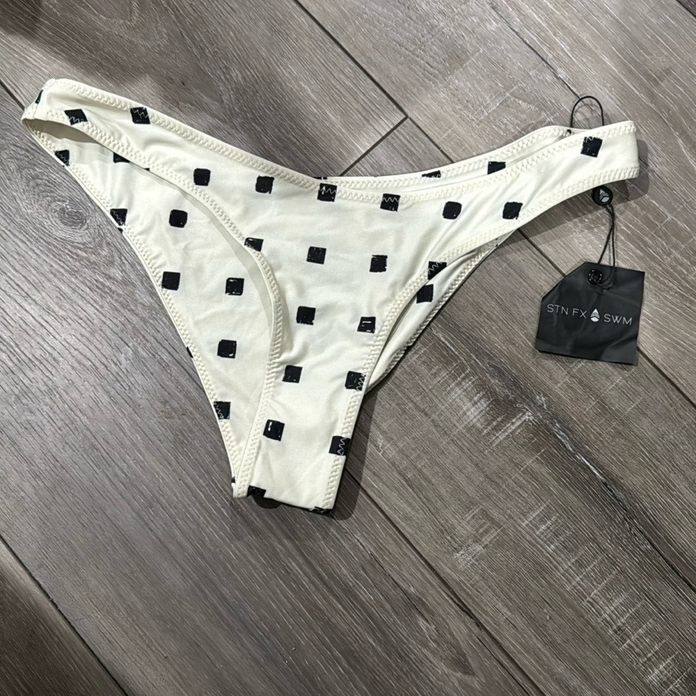 NWT! Stone Fox Swim Bowie Bottom Créme Dot Bikini Bottom